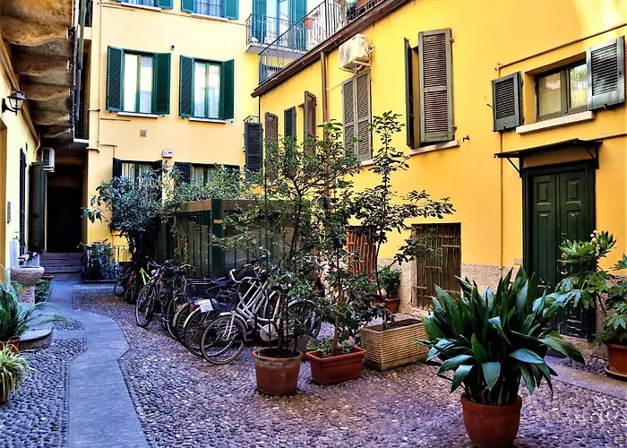 - La Casa Delle Meraviglie -Navigli Edition-